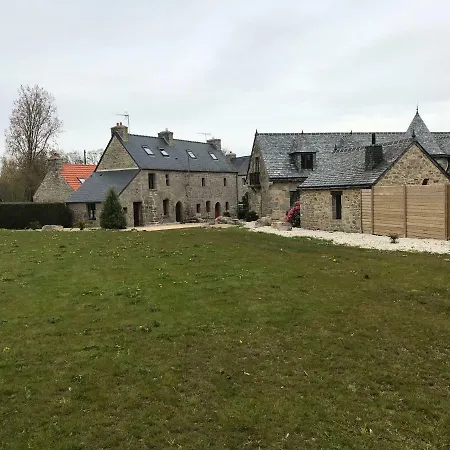 Charmante Maison Entre Terre Et Mer Plouaret Exterior foto